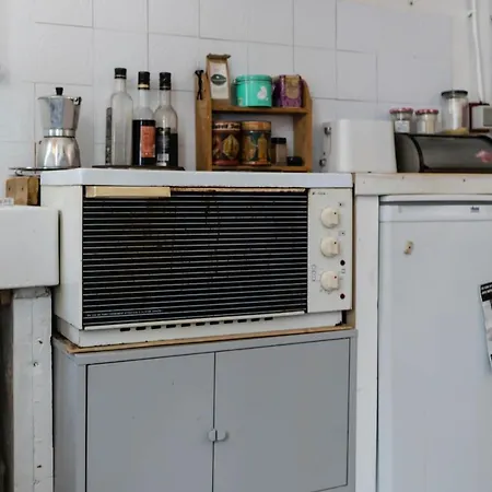 Charming Apartment In A Lively Neighborhood Apartment *
